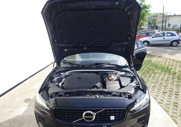 Volvo S60 cena 229900 przebieg: 38882, rok produkcji 2022 z Bielsk Podlaski małe 781